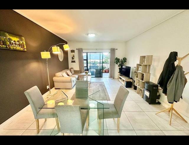 2 BEDROOM APARTMENT FOR SALE IN THE POLOFIELDS